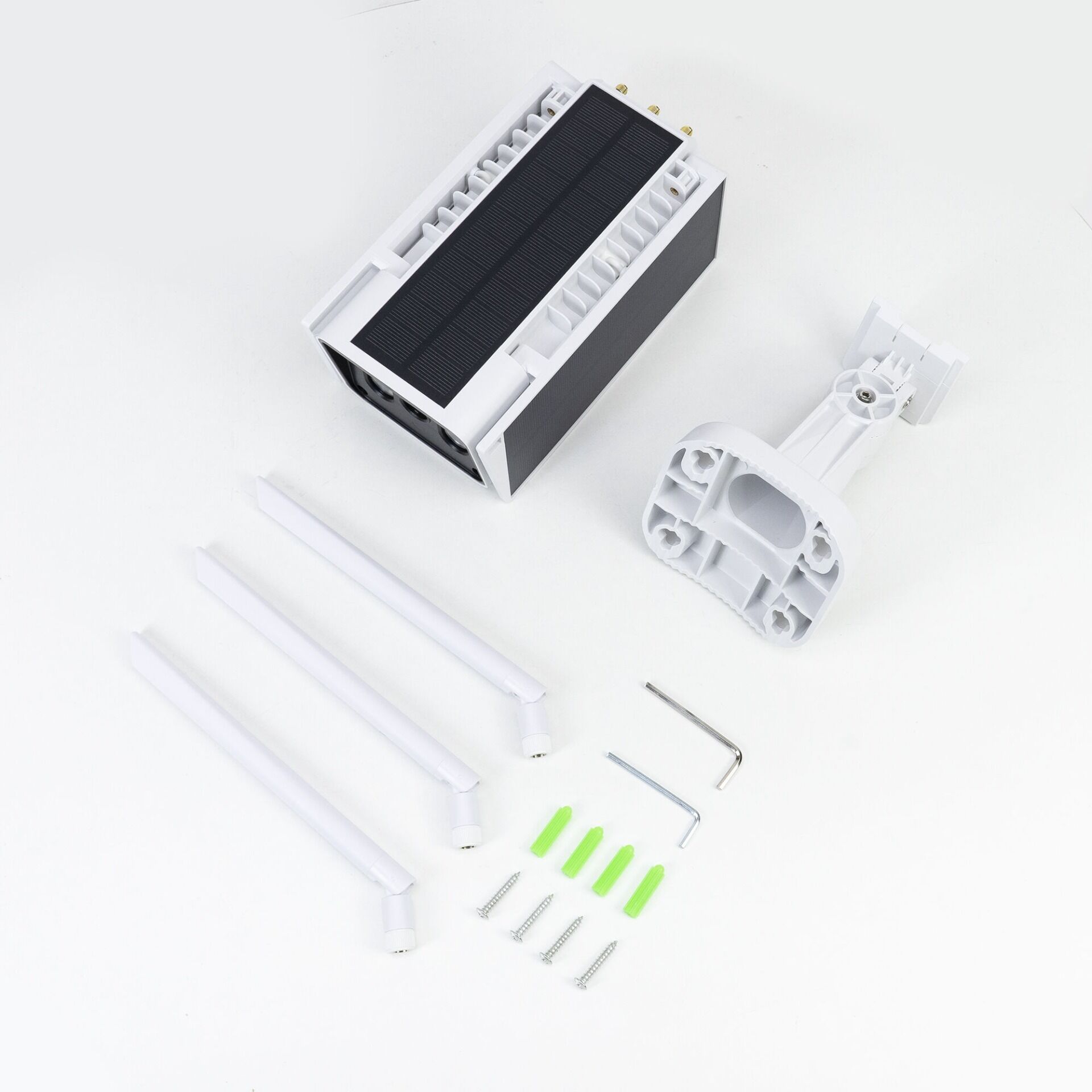 Napelemes térfigyelő kamera, biztonsági kamera beépített WiFi-vel 2.4 Ghz - Image 2